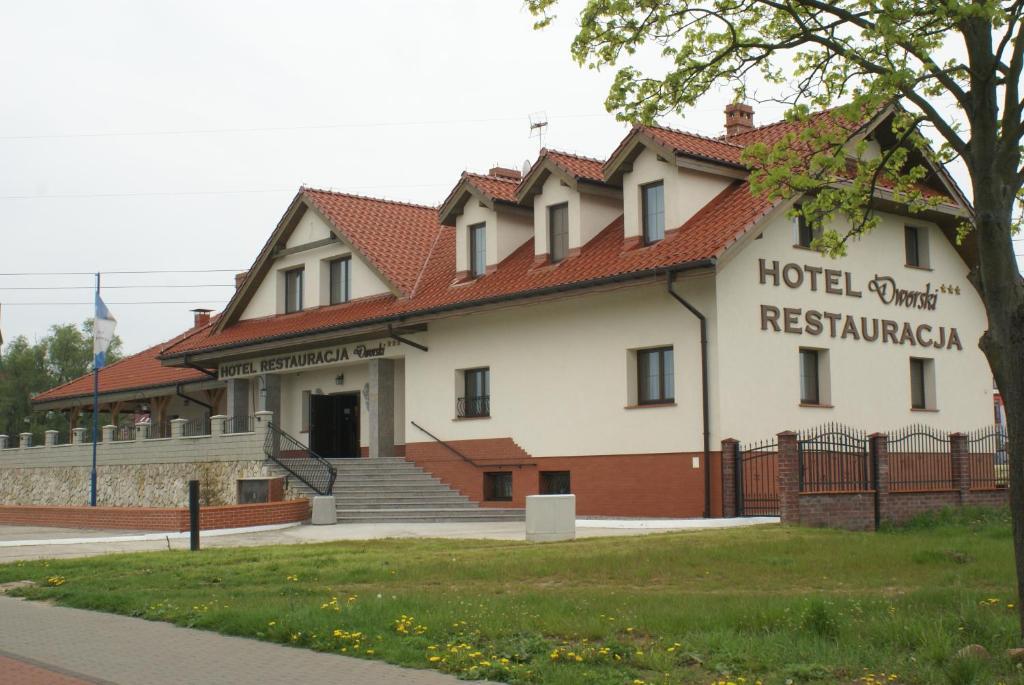 Hotel Dworski Galaktyczny Park Warzymice Exterior photo